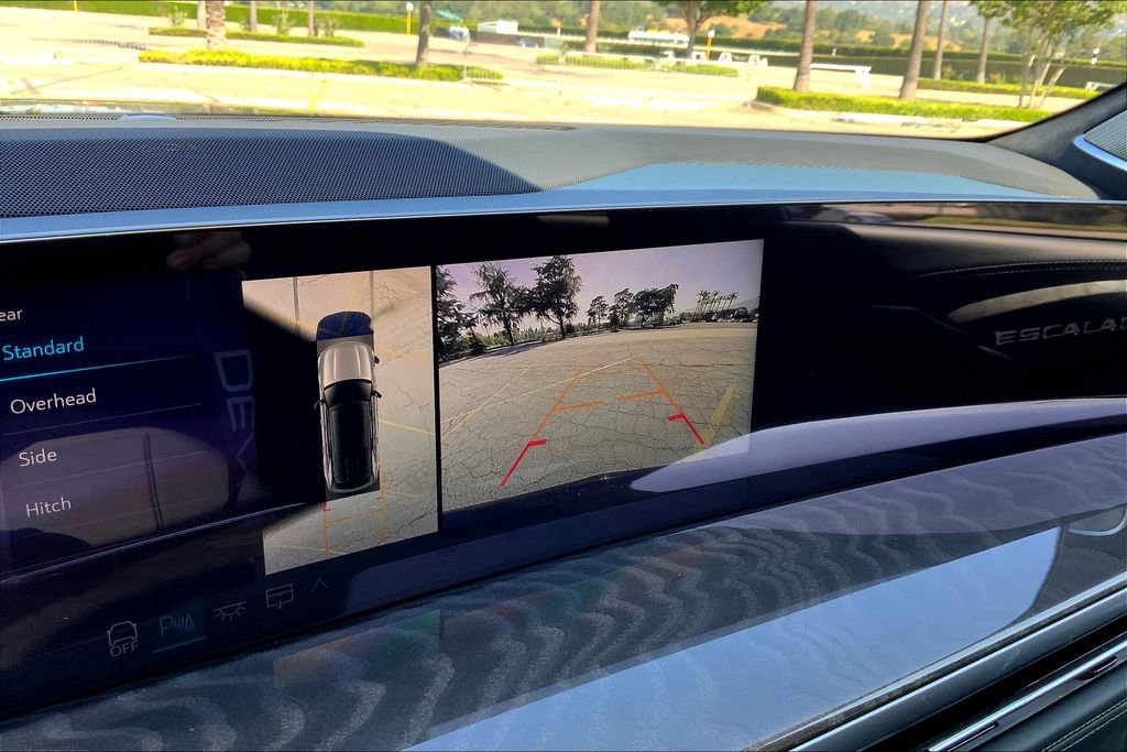 Used 2025 Cadillac Escalade IQ Luxury 2 image 25