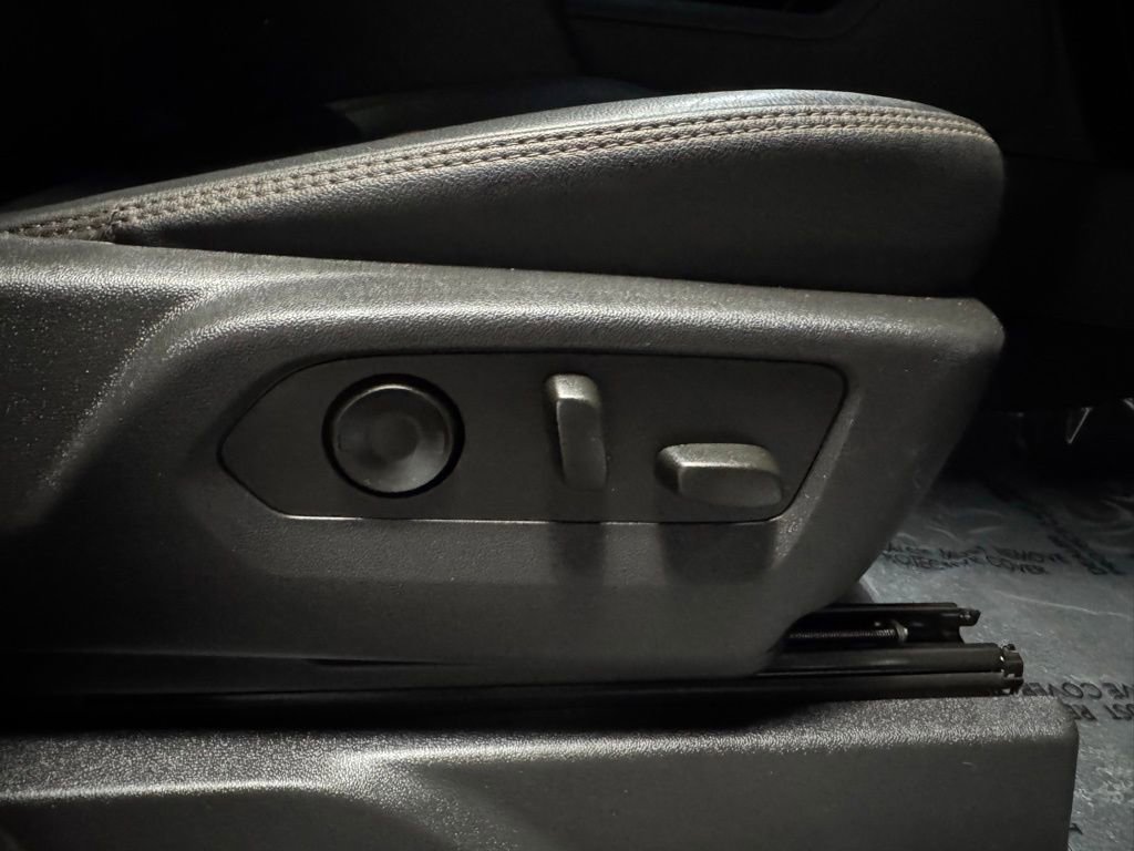 Used 2024 GMC Sierra 2500 AT4 w/ AT4 Premium Plus Package image 21