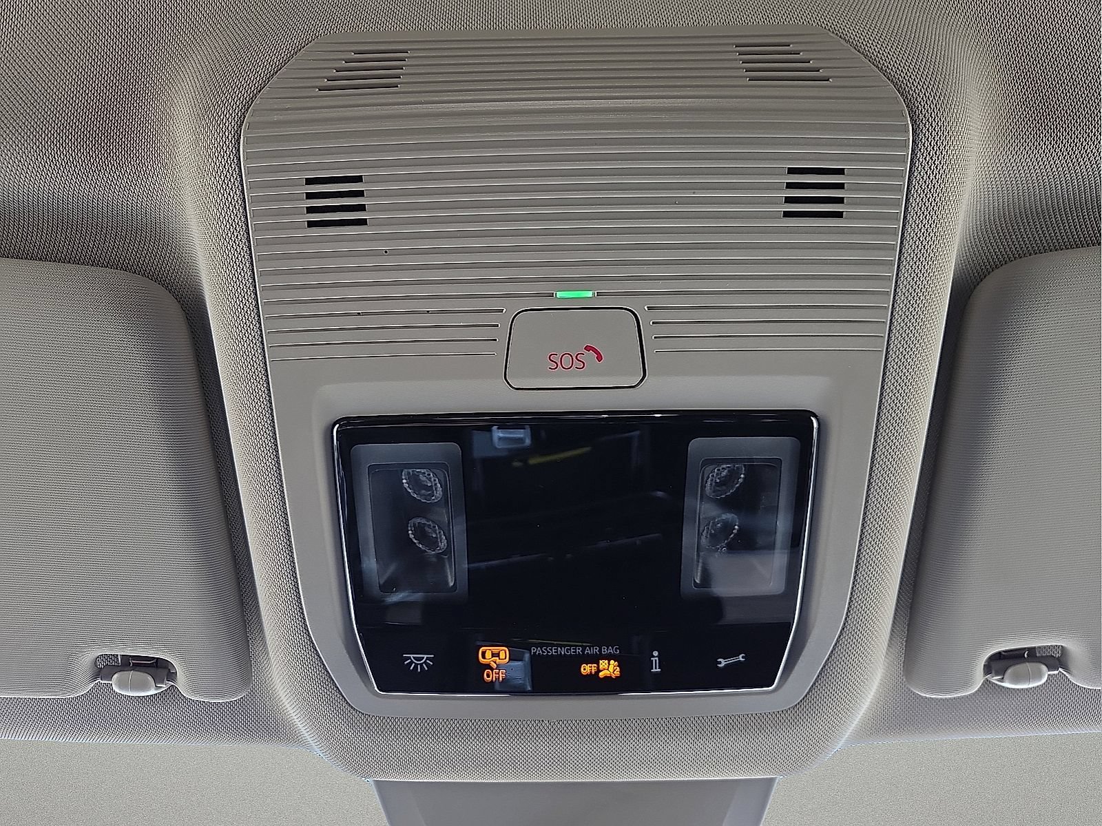 Used 2025 Volkswagen Atlas SE FWD image 19