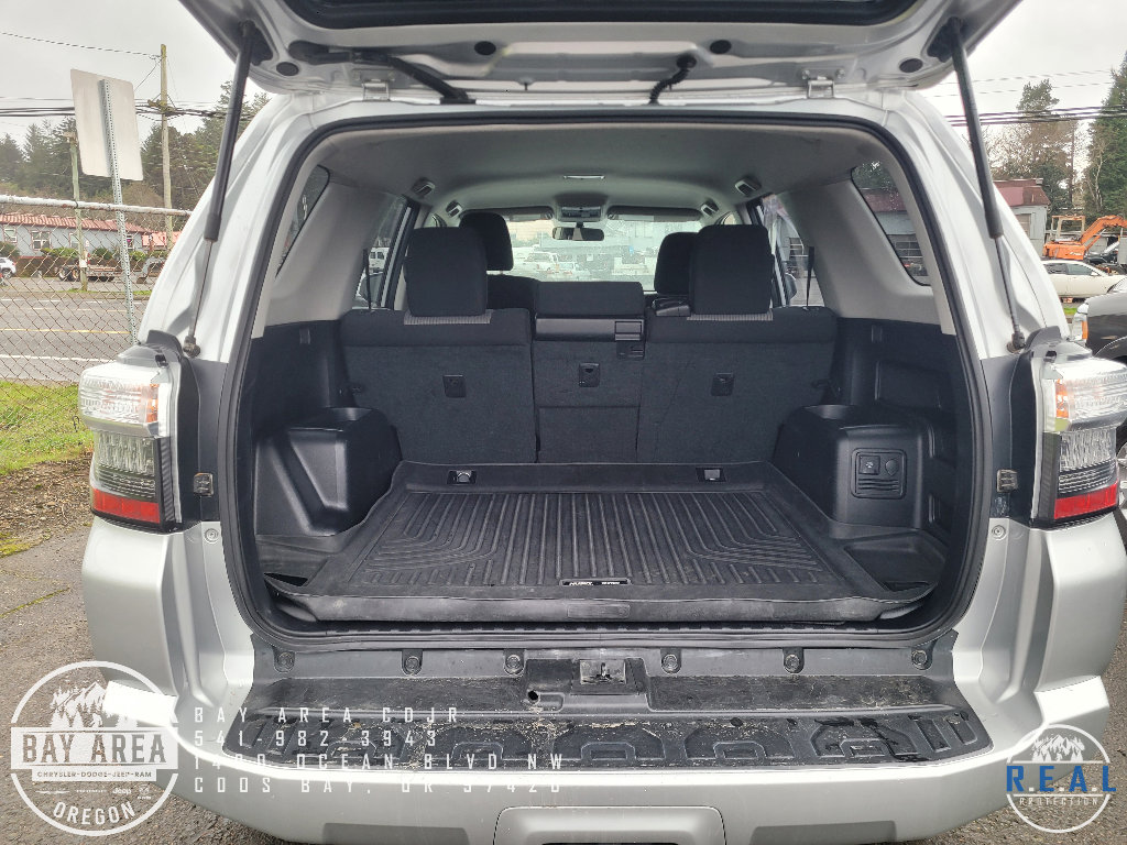 Used 2018 Toyota 4Runner 4WD image 7