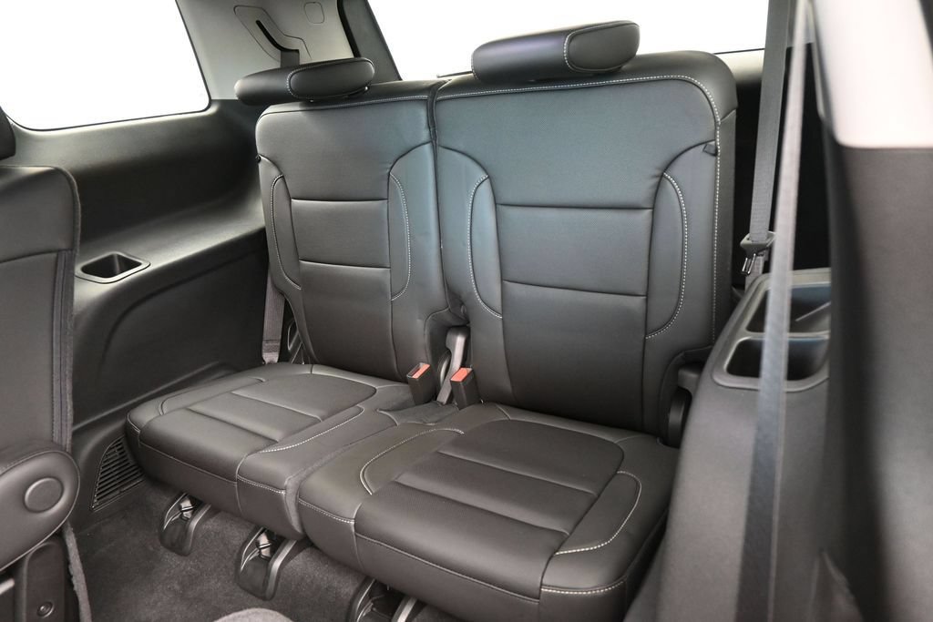 Used 2023 GMC Acadia SLT w/ Technology Package FWD image 44