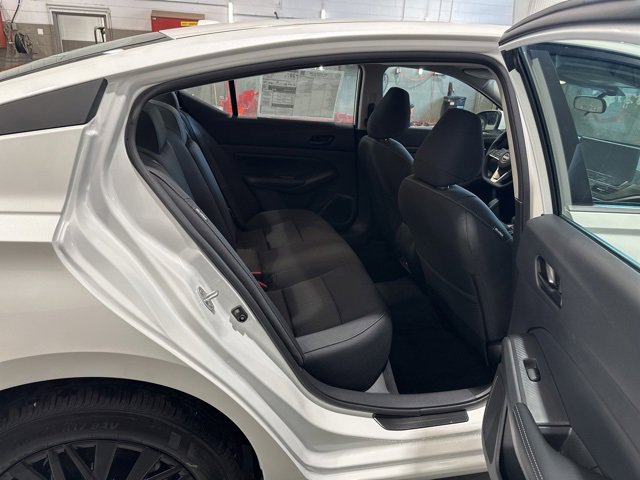 New 2025 Nissan Altima 2.5 SV w/ SV Special Edition Package image 15