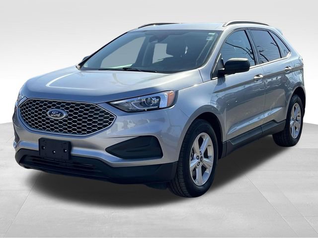 Used 2024 Ford Edge SE image 3
