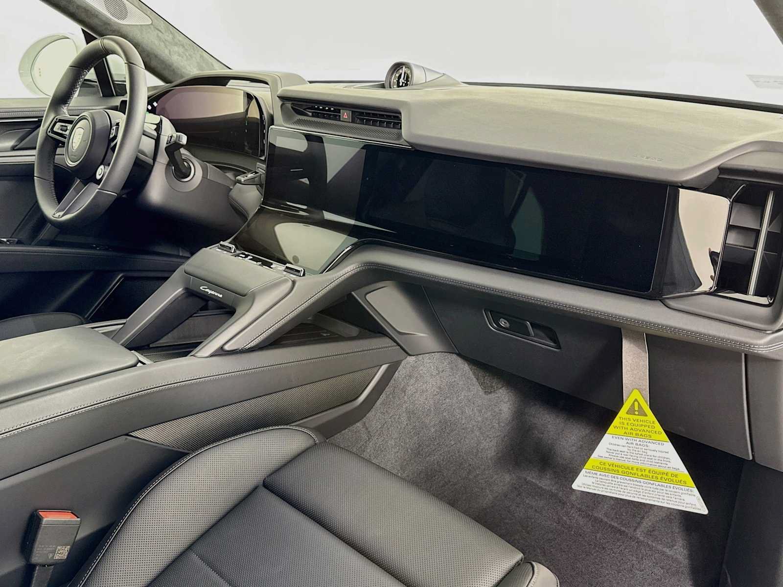 New 2026 Porsche Cayenne Turbo Electric AWD/4WD image 30