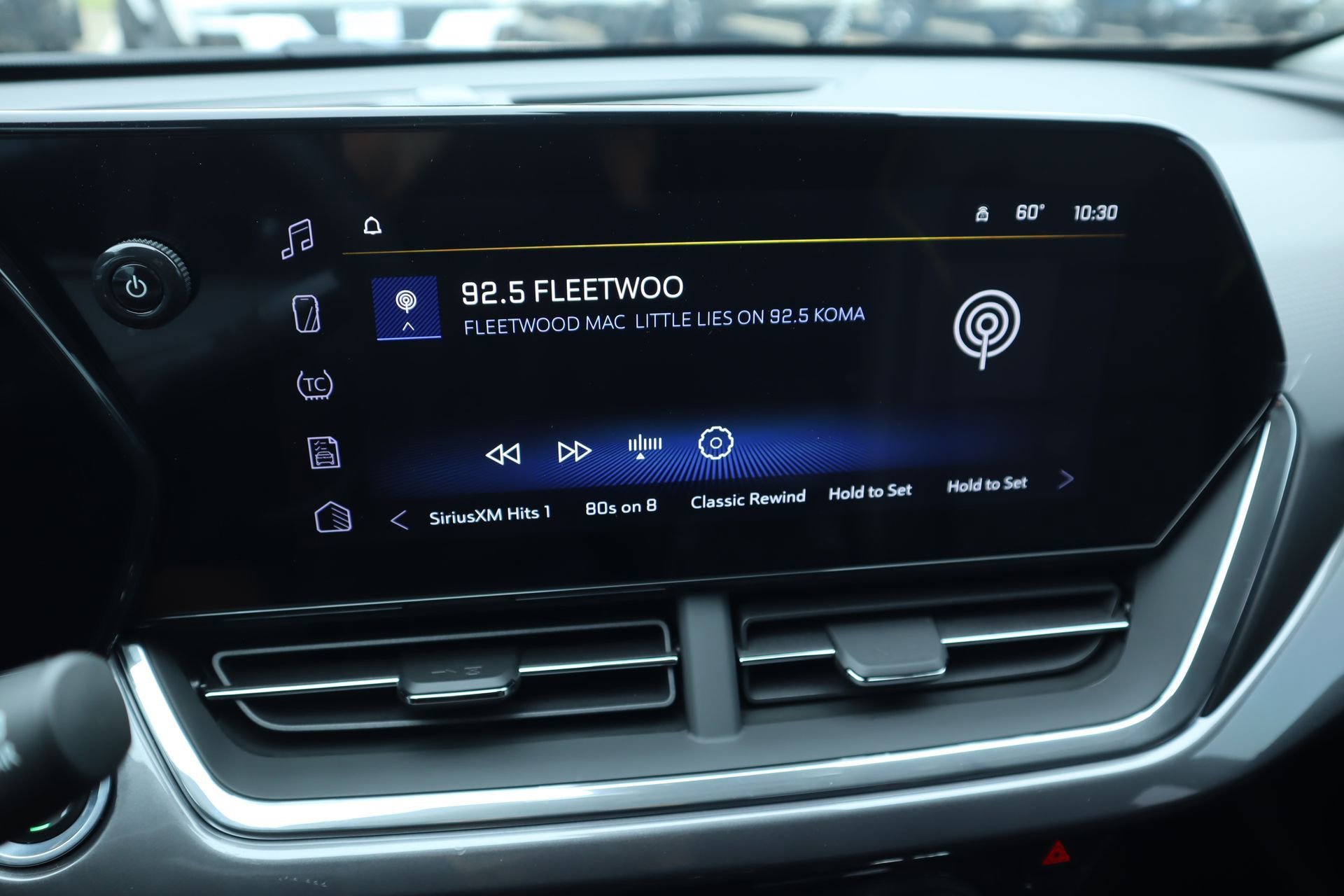 New 2026 Chevrolet Trax ACTIV w/ Driver Confidence Package FWD image 5