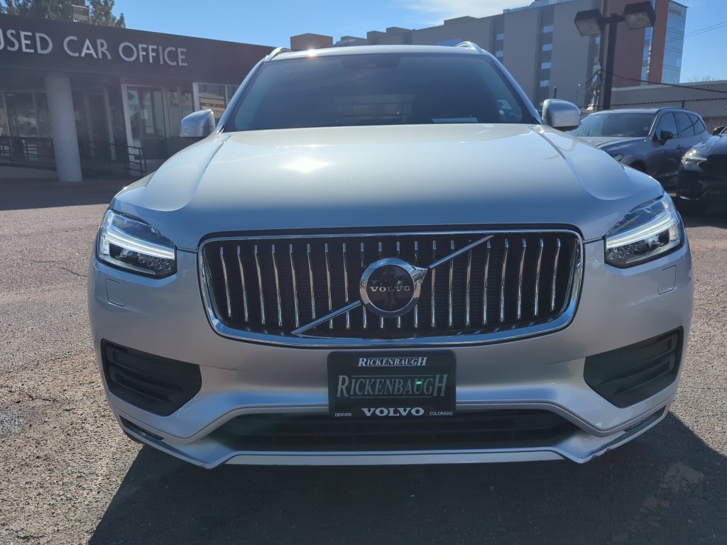 Used 2020 Volvo XC90 T6 Momentum w/ Protection Package AWD/4WD image 2