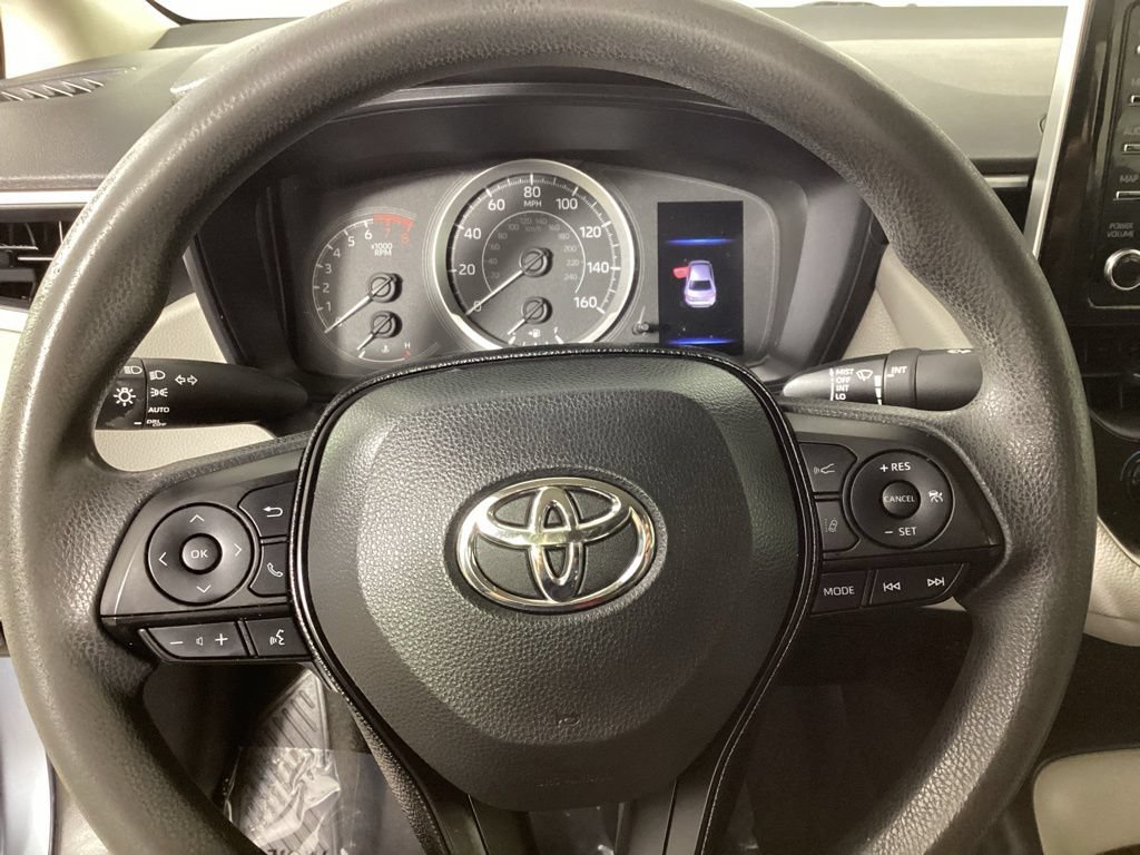 Used 2020 Toyota Corolla LE FWD image 15