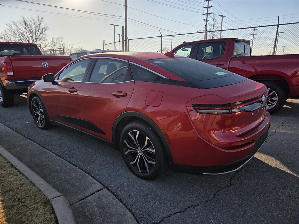 Used 2024 Toyota Crown Limited image 4