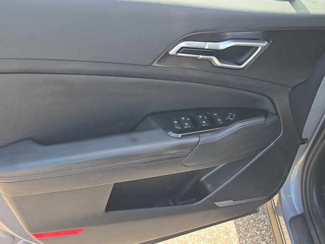 Used 2024 Kia Sportage EX FWD image 17