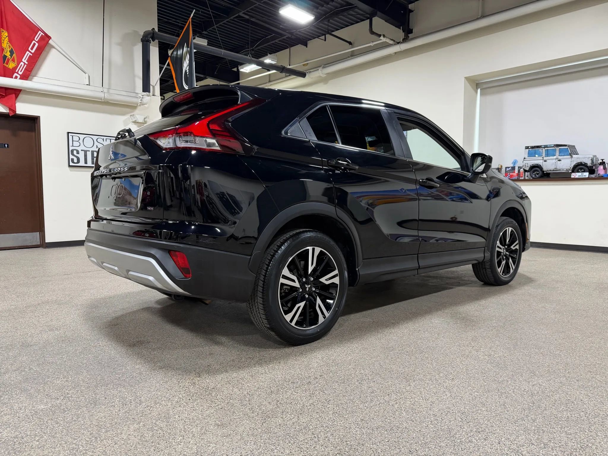 Used 2023 Mitsubishi Eclipse Cross SE image 5