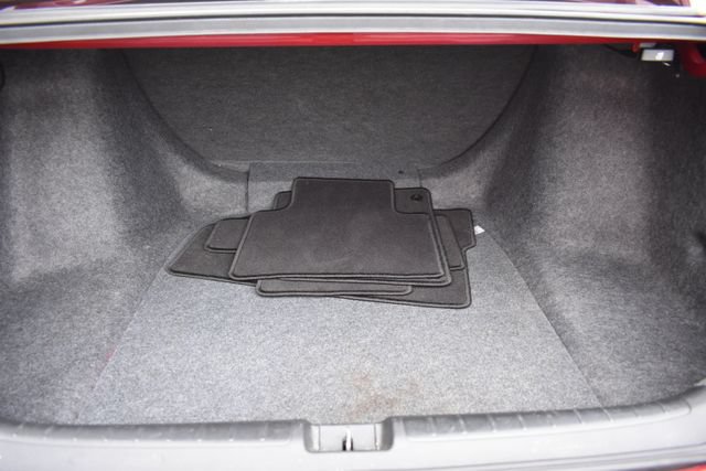 Used 2018 Honda Accord LX image 32