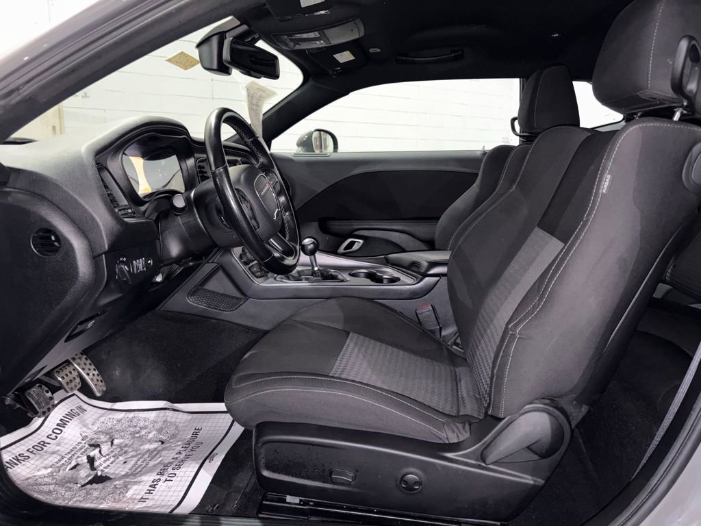 Used 2023 Dodge Challenger R/T w/ Blacktop Package image 18