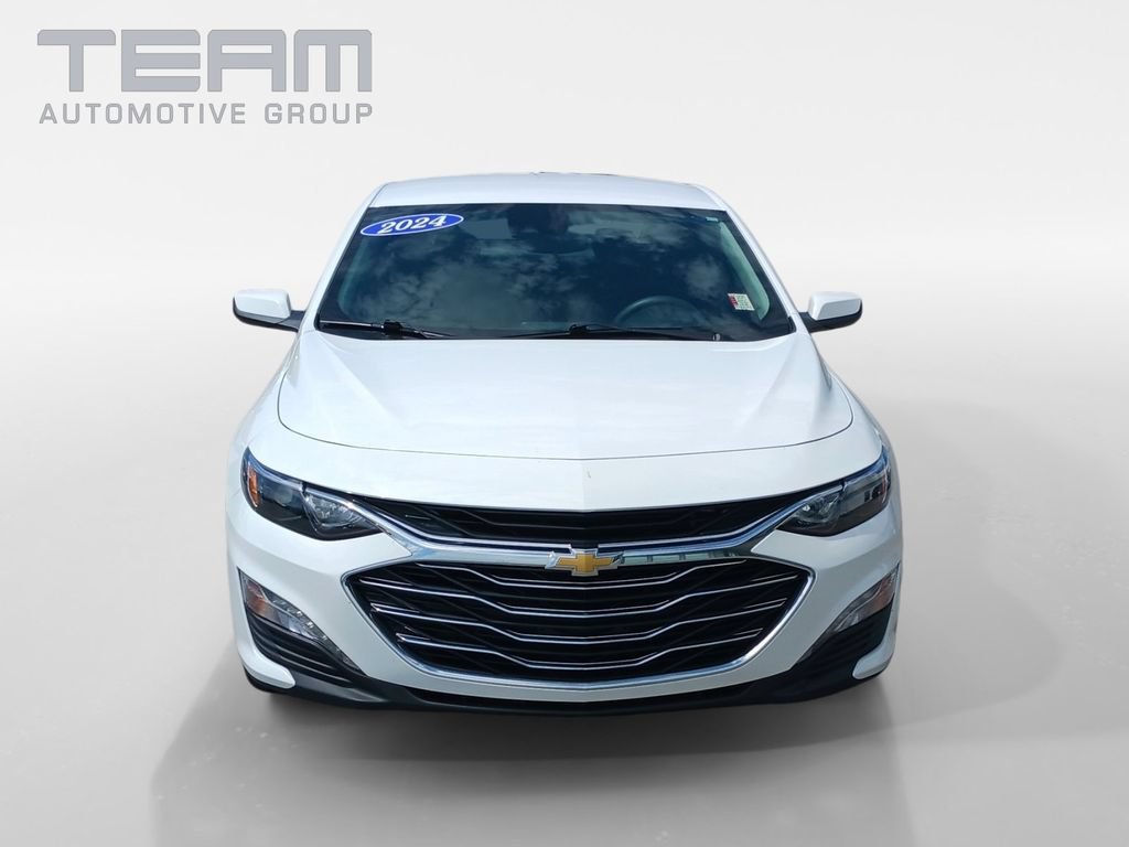 Used 2024 Chevrolet Malibu LT FWD image 2