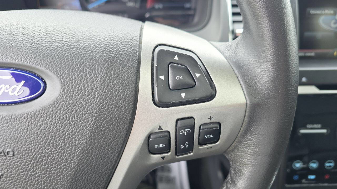Used 2015 Ford Flex Limited AWD/4WD image 23