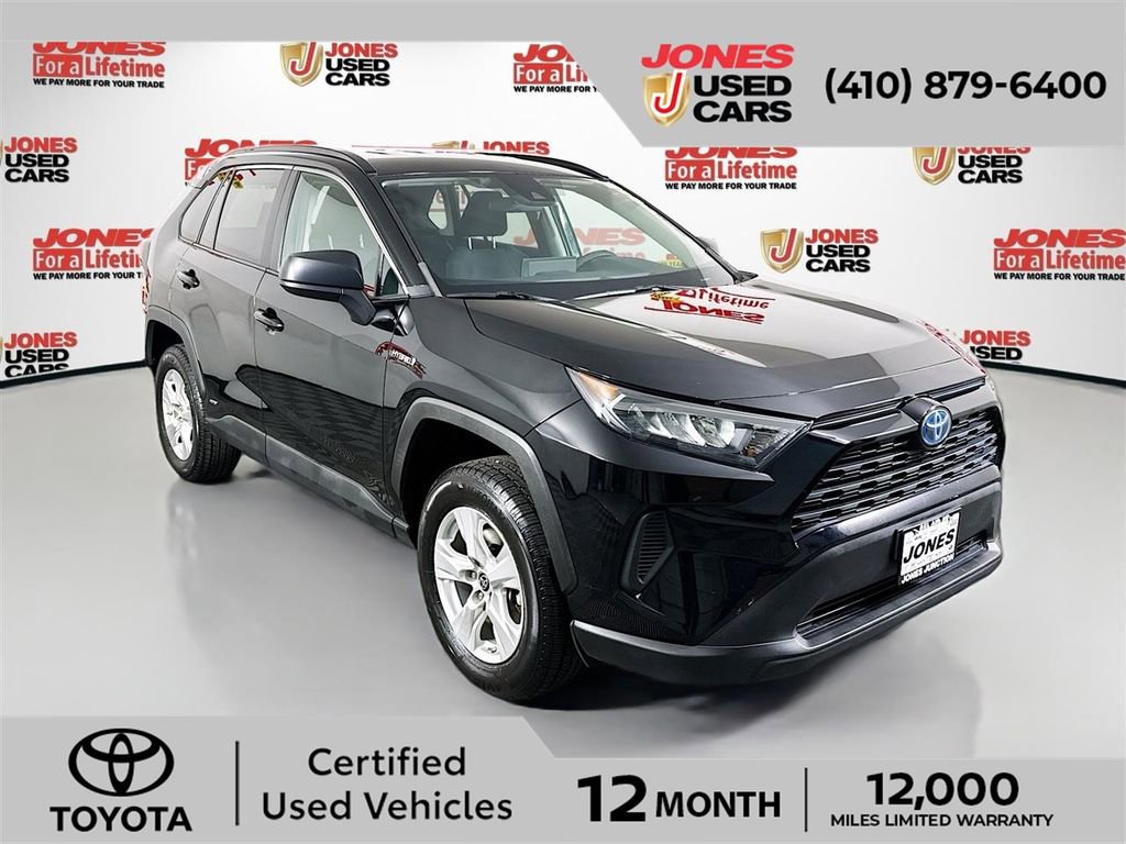 Certified 2021 Toyota RAV4 LE image 1