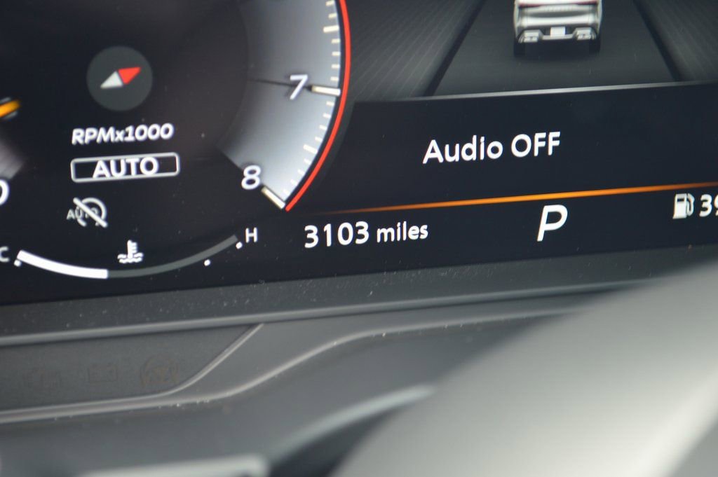 Certified 2025 INFINITI QX60 Luxe w/ Vision Package image 19