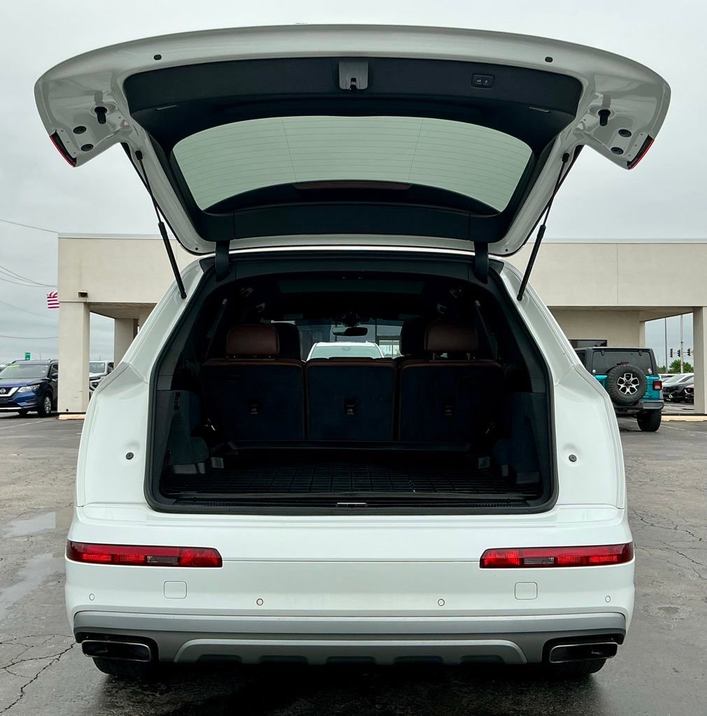 Used 2019 Audi Q7 3.0T Premium Plus w/ Premium Plus Package AWD/4WD image 18