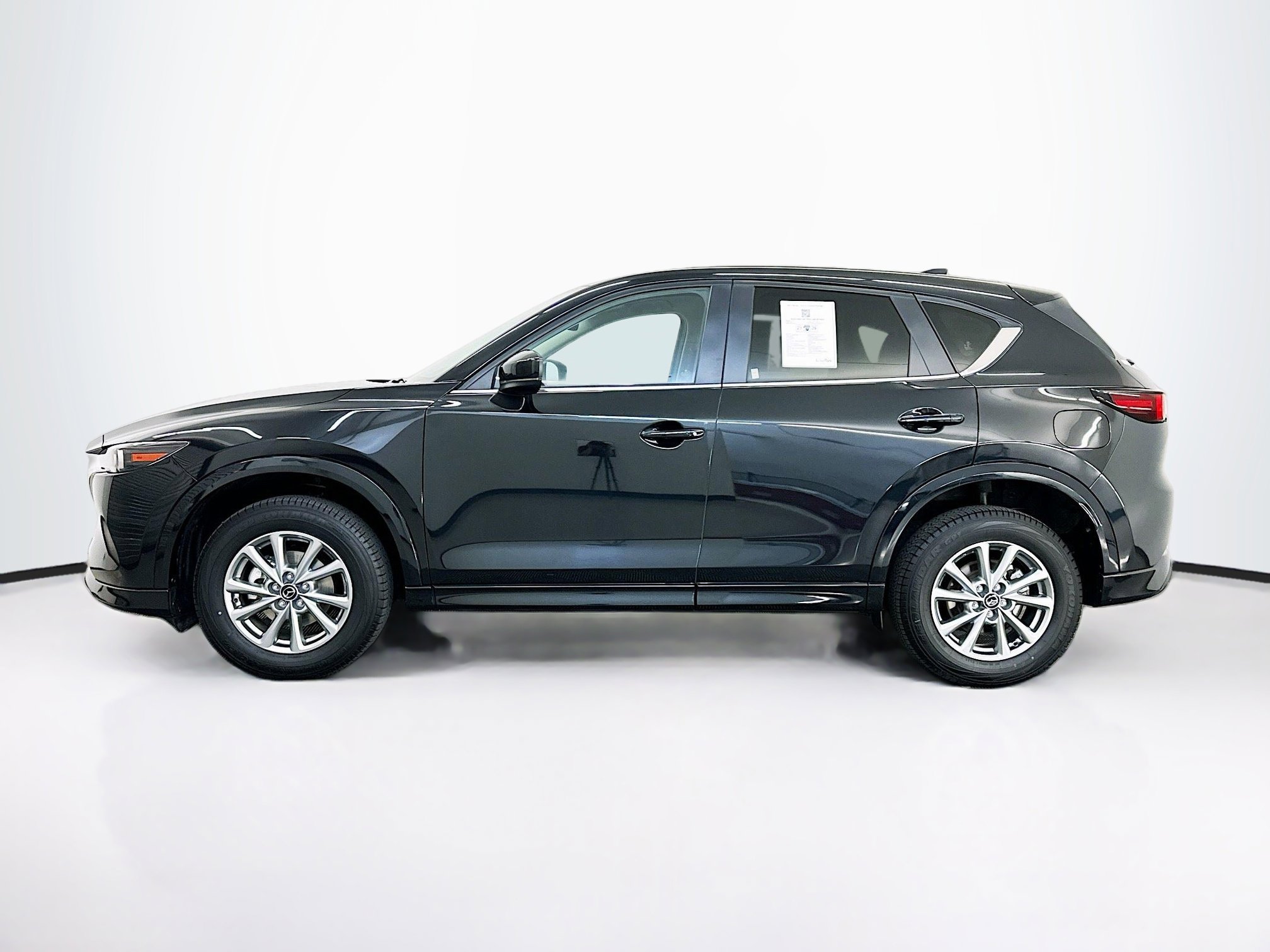 Used 2025 MAZDA CX-5 AWD 2.5 S w/ Select Package image 4