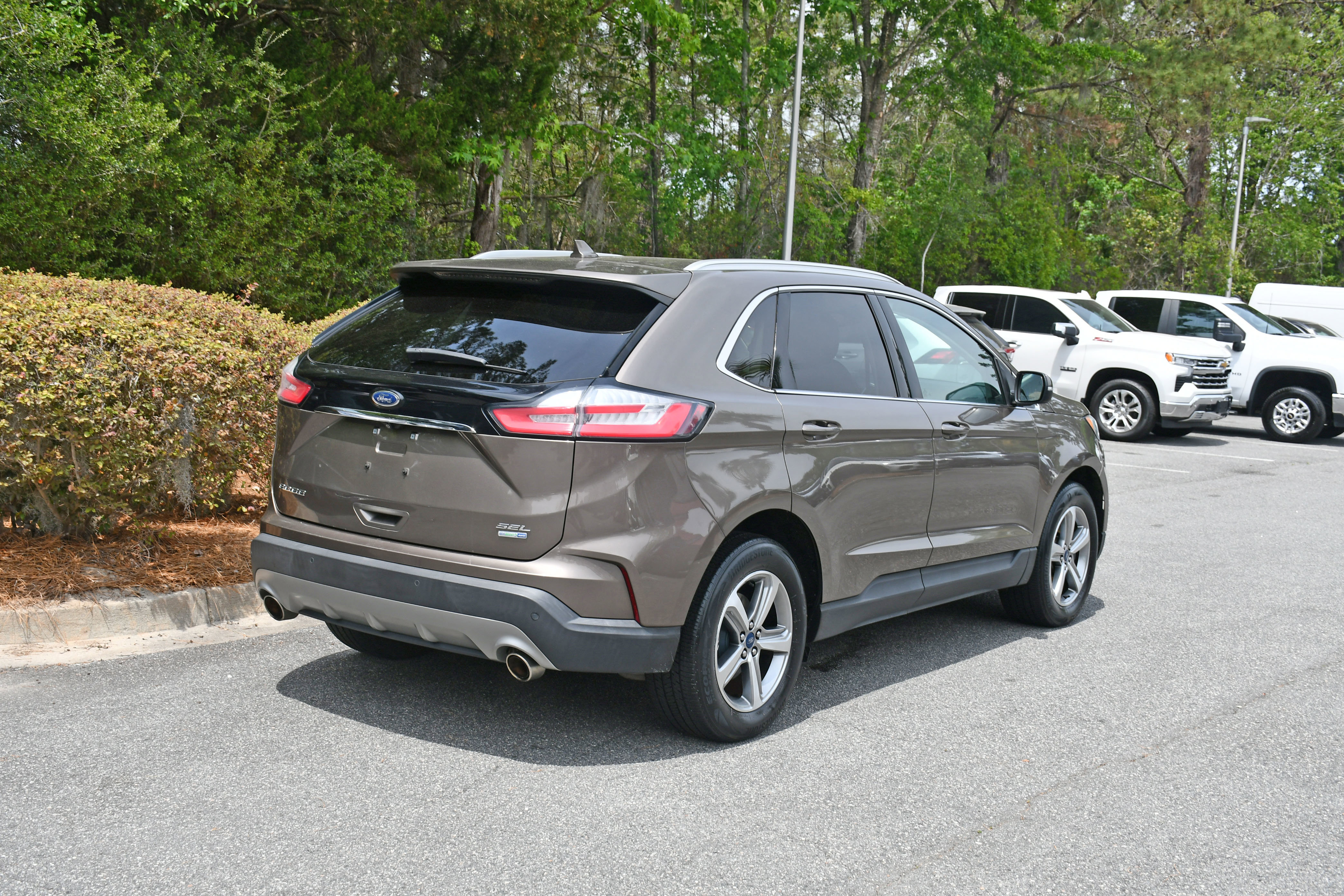 Used 2019 Ford Edge SEL w/ Equipment Group 201A AWD/4WD image 4