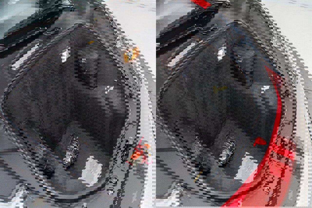 Used 2011 Ferrari 458 Italia Coupe RWD image 33