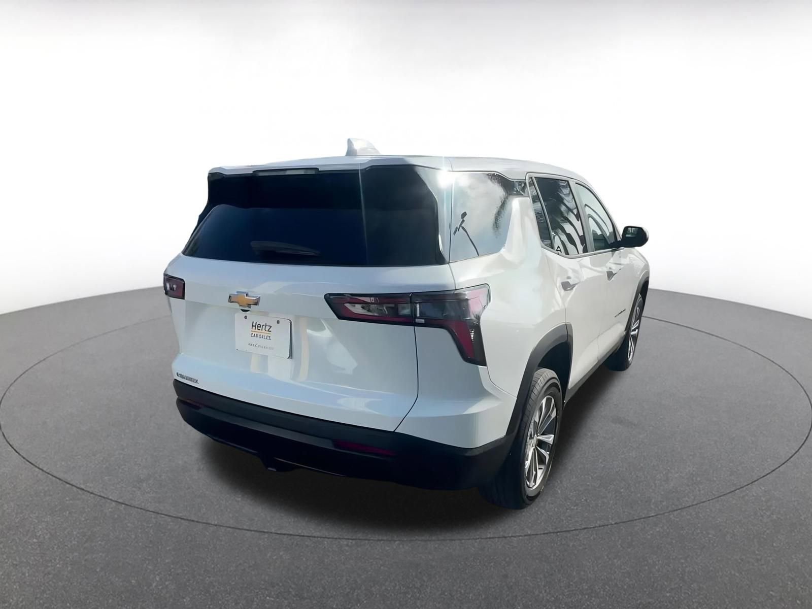 Used 2025 Chevrolet Equinox LT image 14