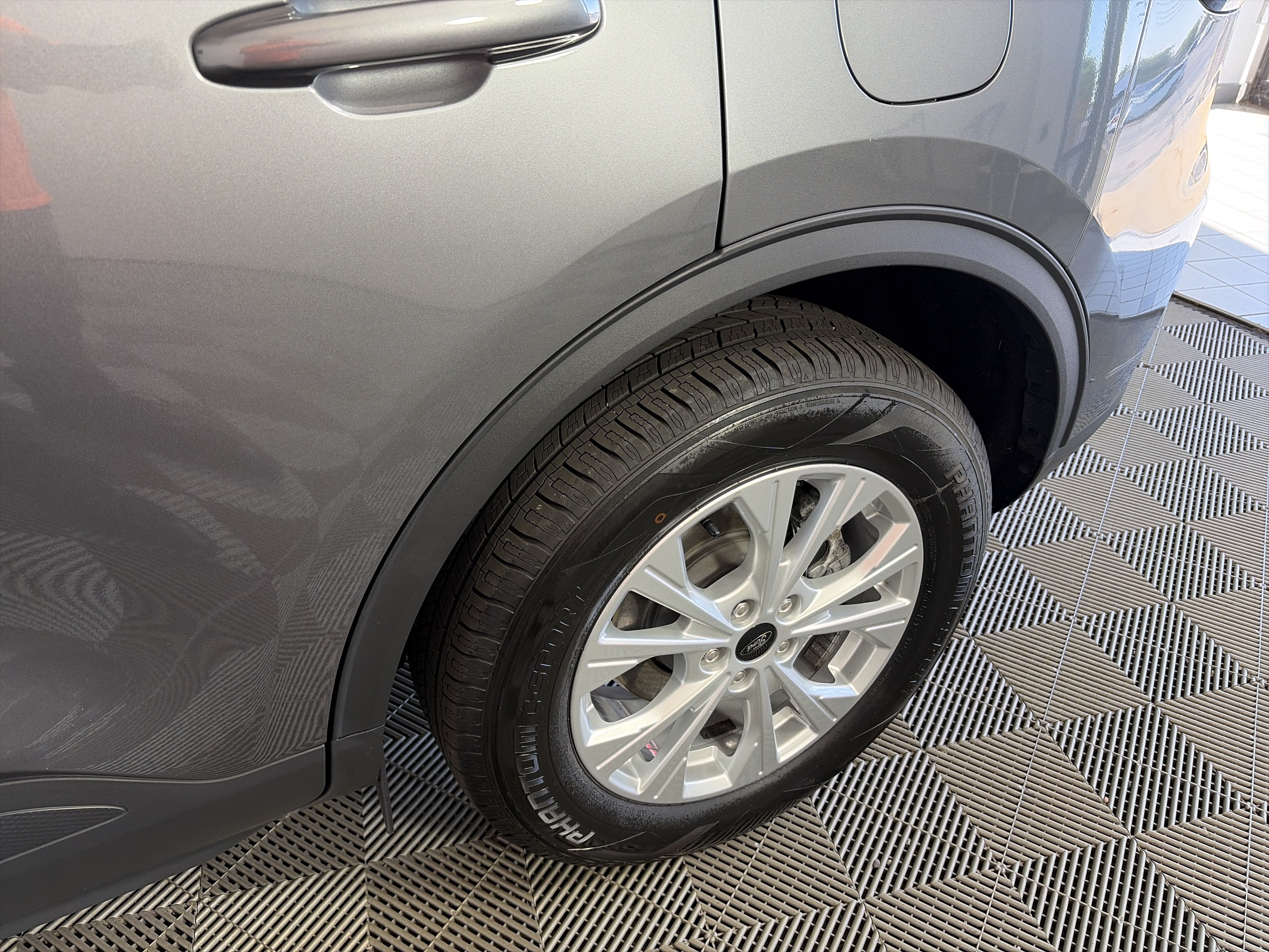 Used 2023 Ford Escape Active AWD/4WD image 14
