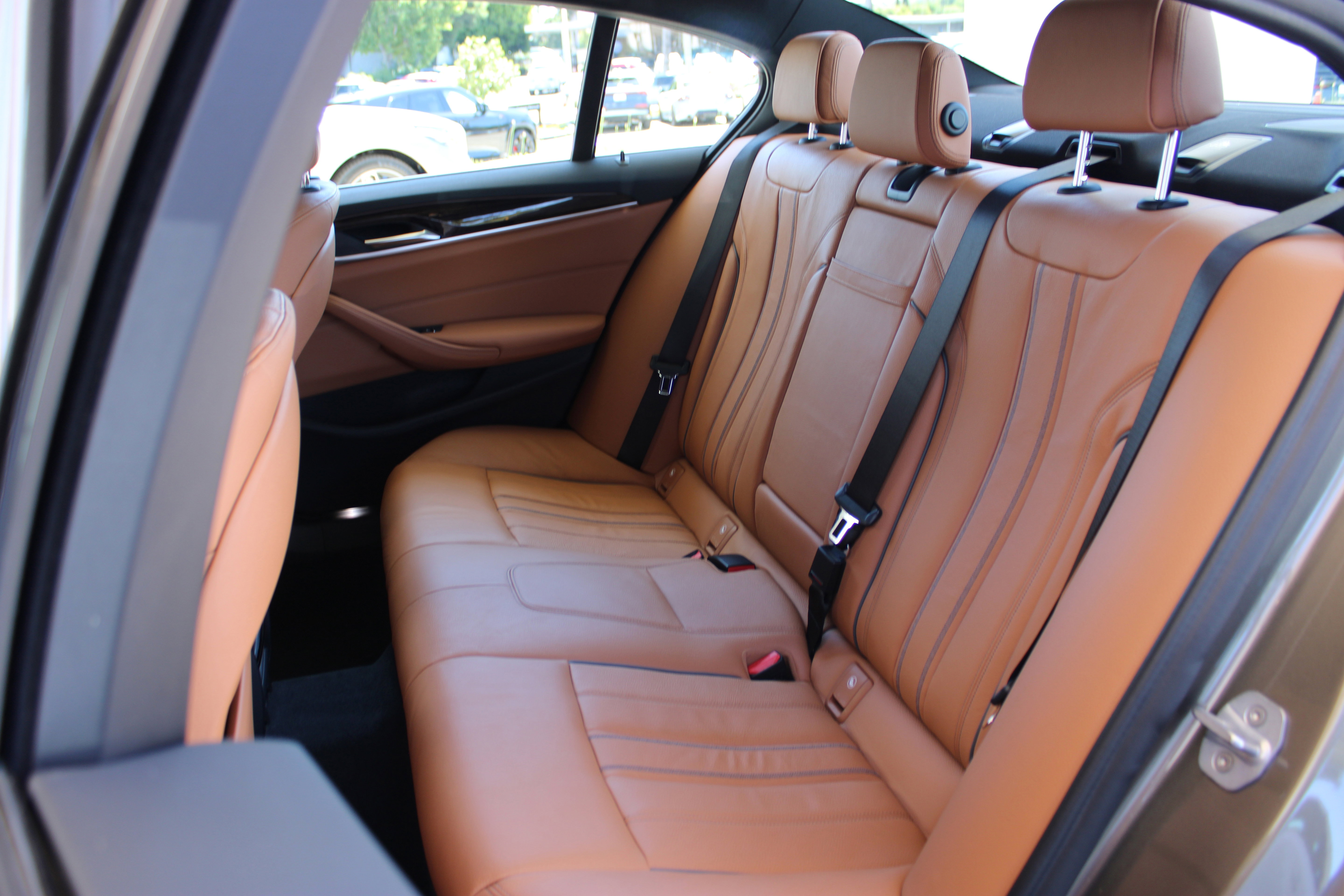 Used 2018 BMW 540i RWD image 26