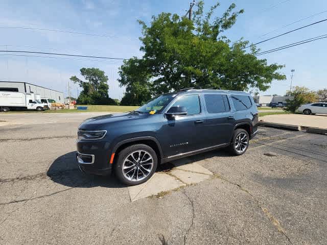 Used 2022 Jeep Wagoneer Series III w/ Premium Group I AWD/4WD image 22