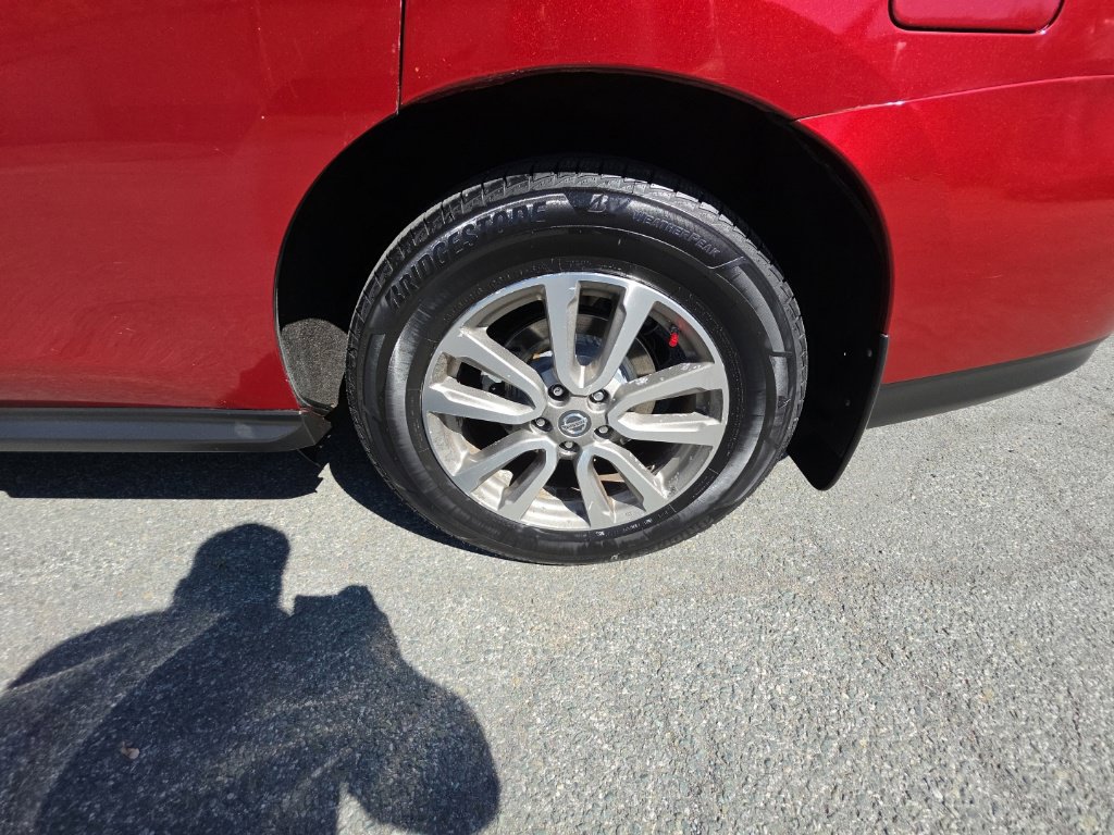 Used 2015 Nissan Pathfinder S FWD image 30
