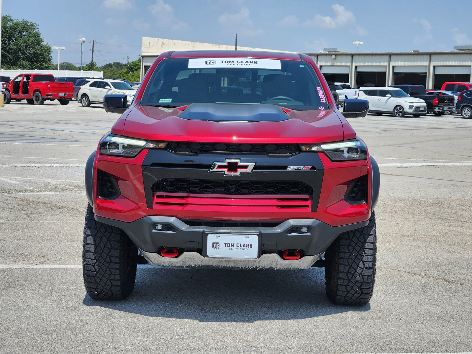 Used 2025 Chevrolet Colorado ZR2 w/ Technology Package AWD/4WD image 32