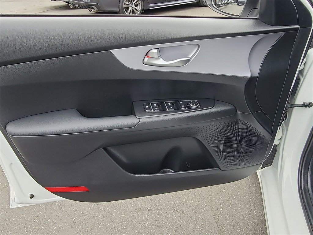 Used 2024 Kia Forte LXS w/ LXS Technology Package image 19