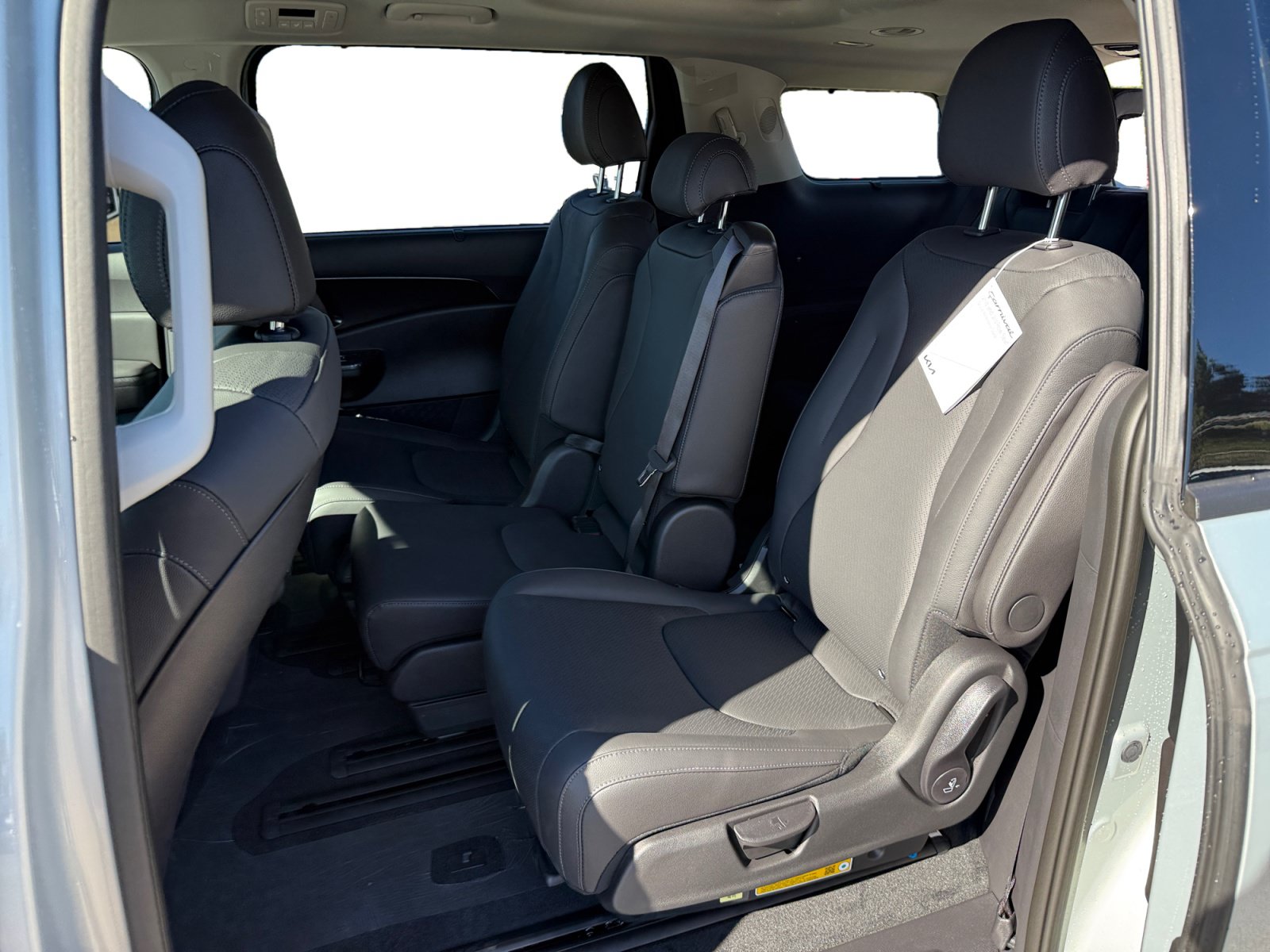 New 2027 Kia Carnival SX Prestige FWD image 16