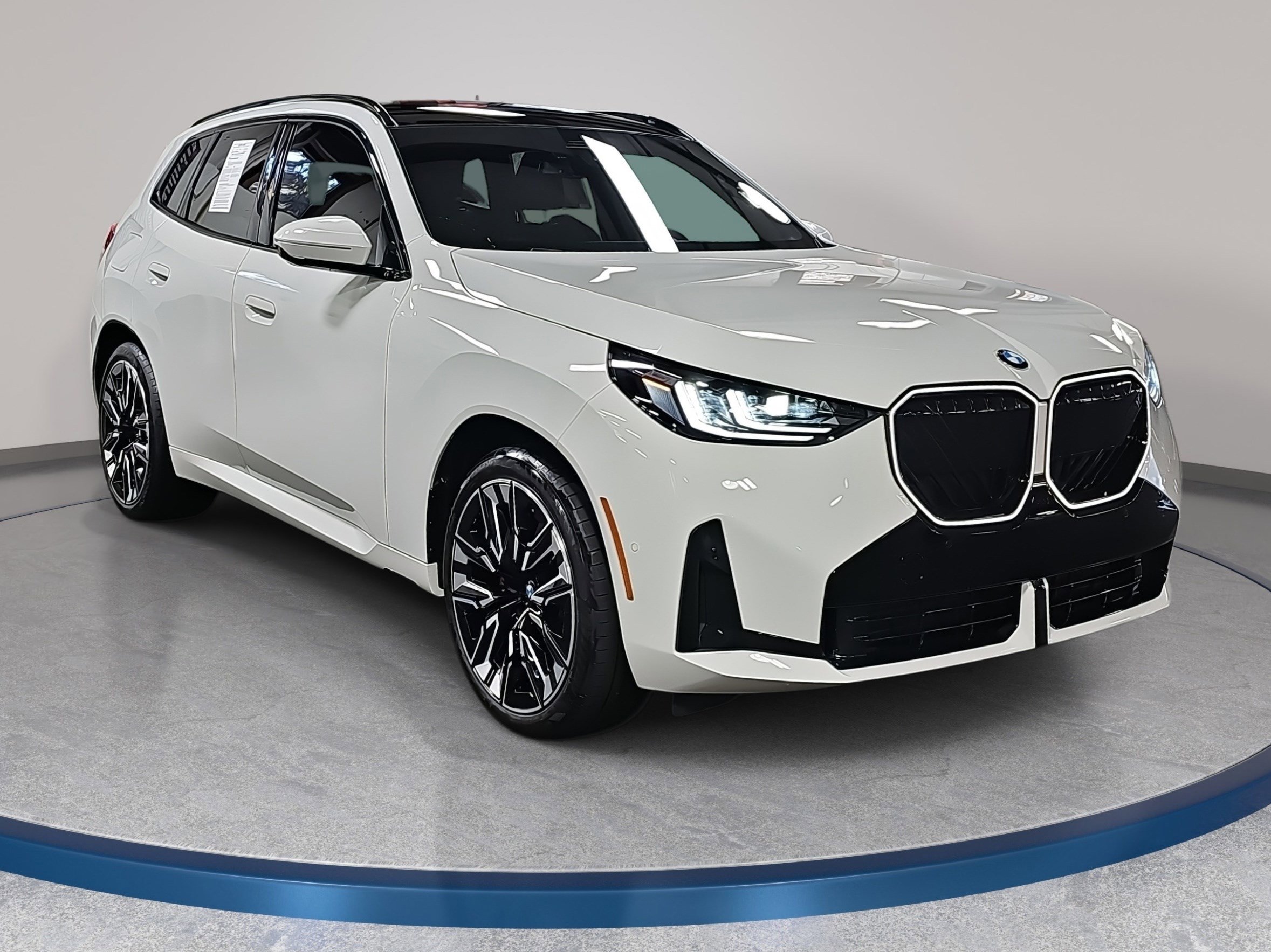 Certified 2025 BMW X3 xDrive30i w/ M Sport Package image 4