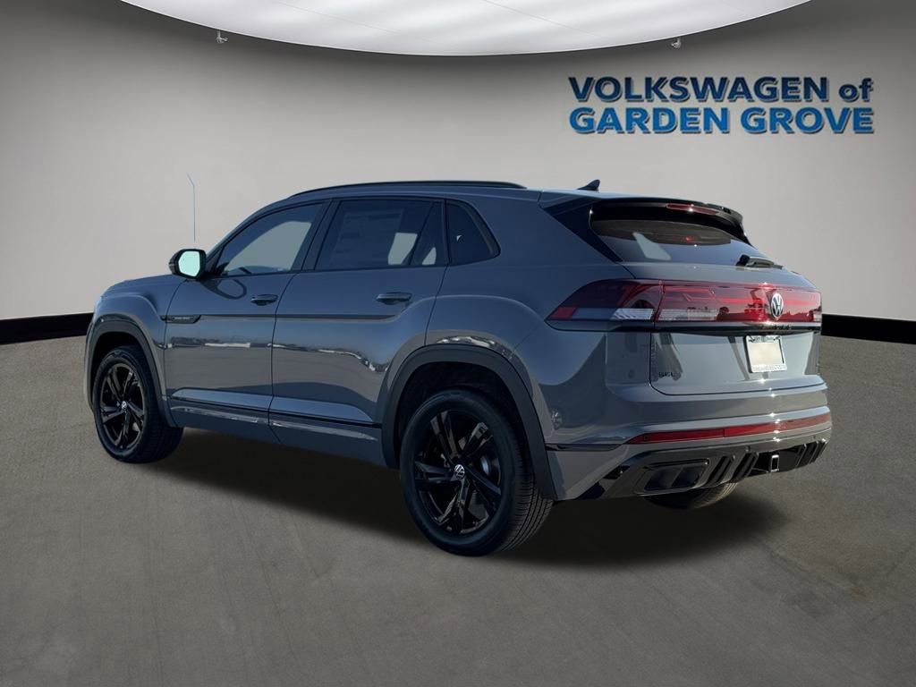 New 2026 Volkswagen Atlas Cross Sport SEL R-Line image 5