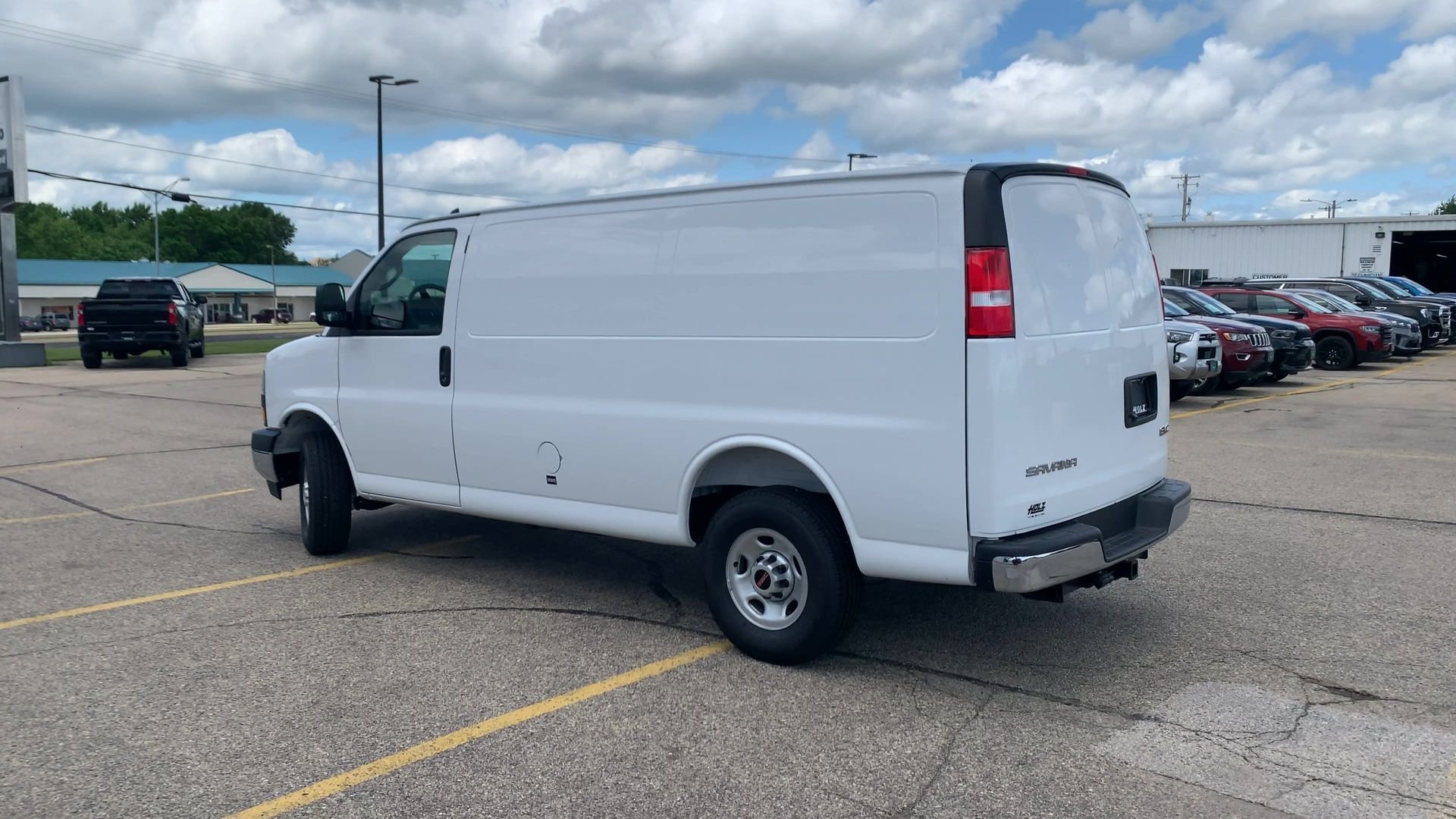 New 2025 GMC Savana 2500 w/ Driver Convenience Package RWD image 30