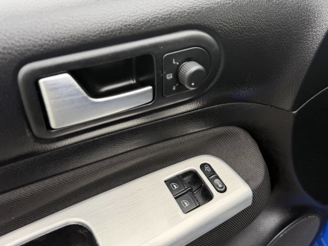 Used 2003 Volkswagen Golf 20th Anniversary image 12