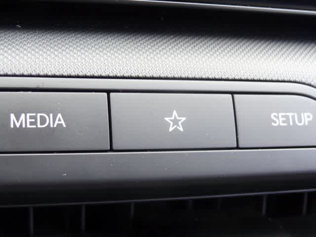 Used 2025 Kia K4 FWD image 26