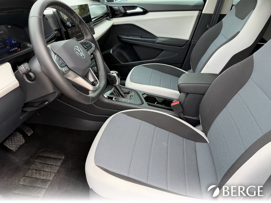 Used 2025 Volkswagen Taos S FWD image 21