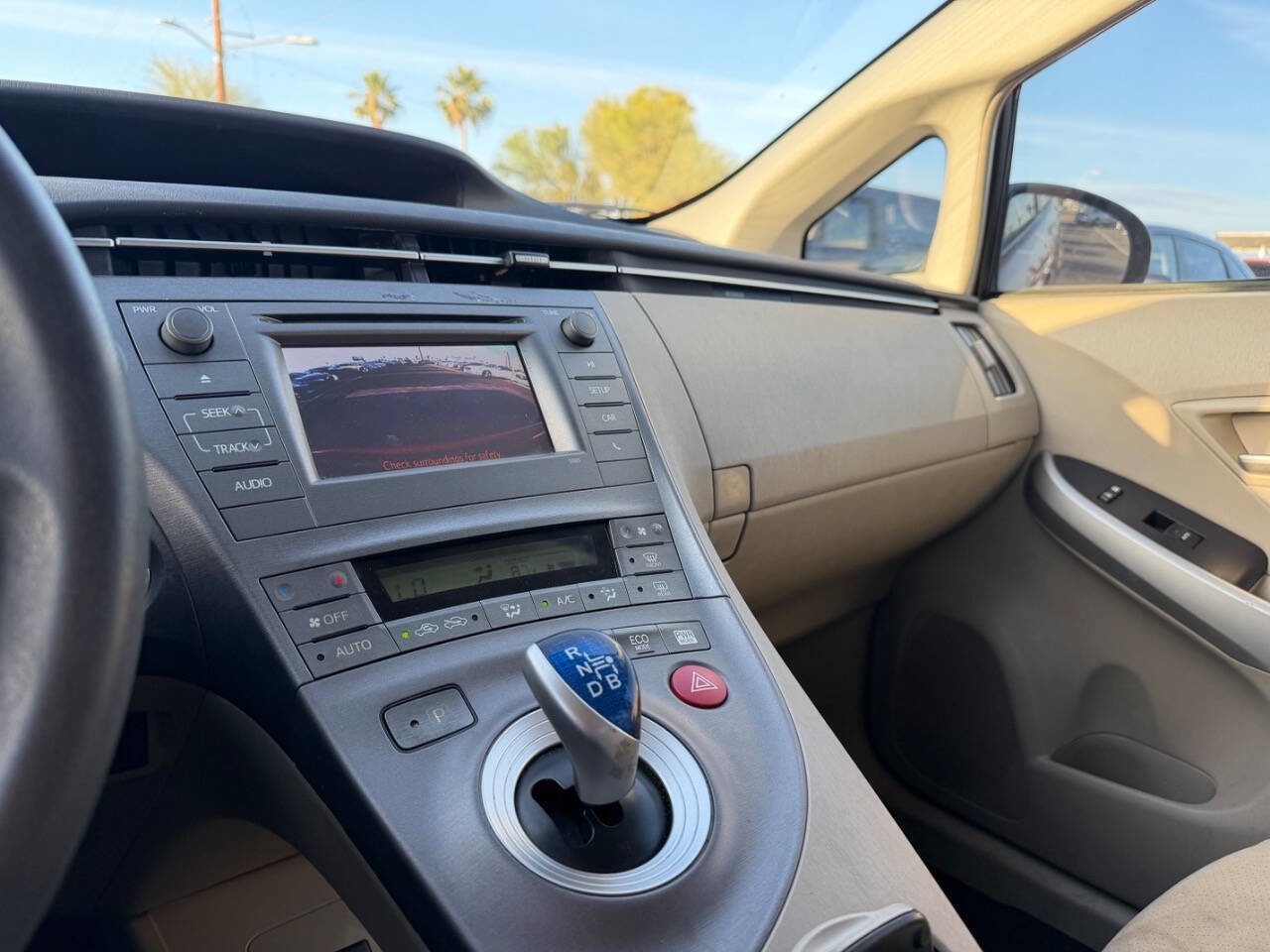 Used 2015 Toyota Prius Two FWD image 16
