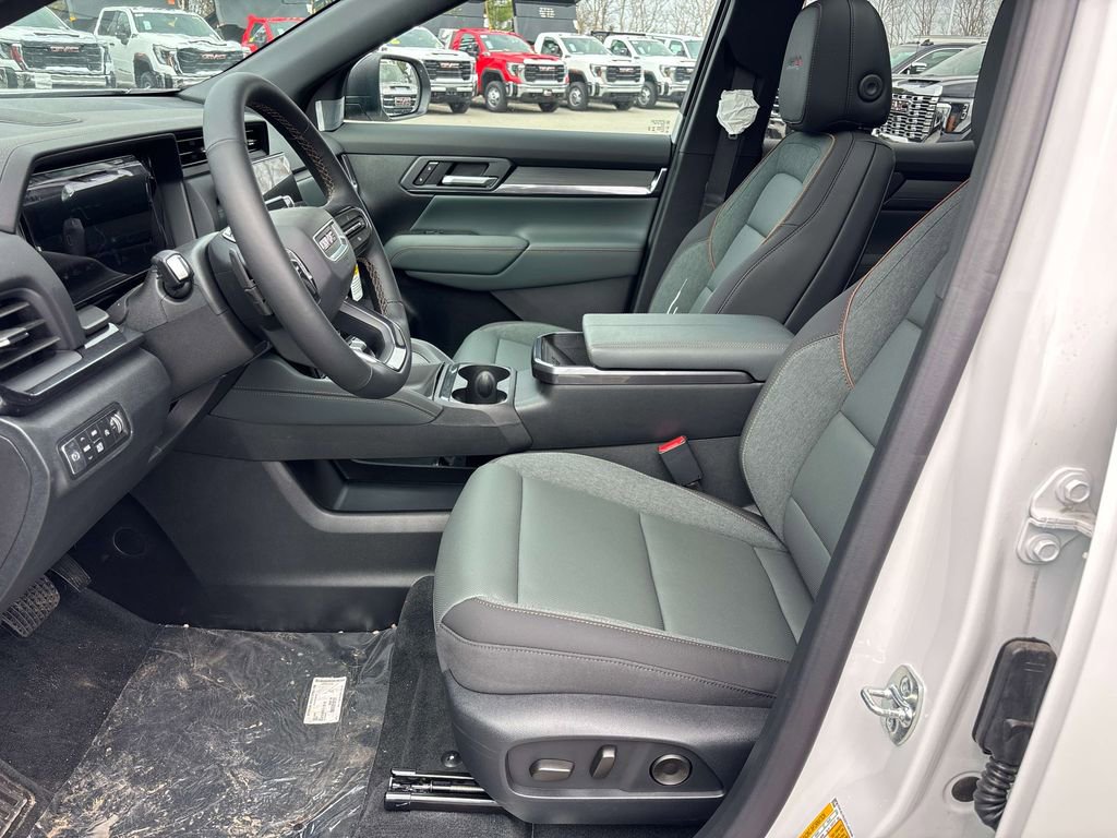 New 2026 GMC Terrain AT4 AWD/4WD image 9