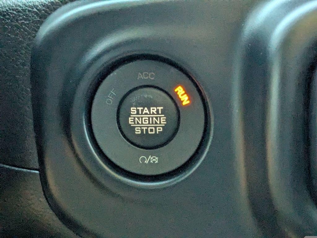 Used 2022 Jeep Wrangler Unlimited Sahara w/ Cold Weather Group image 27