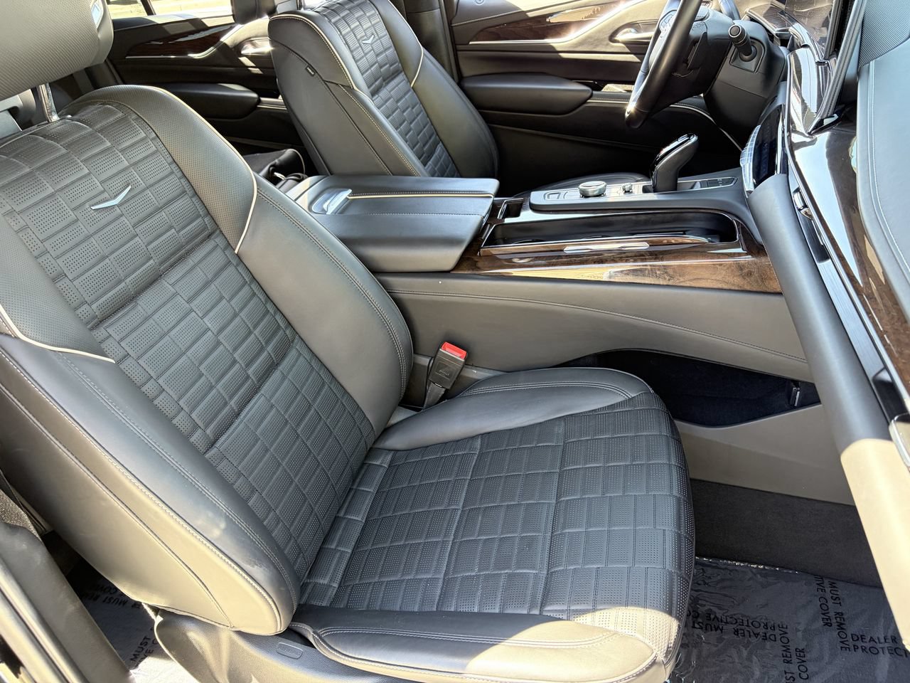 Used 2021 Cadillac Escalade ESV Premium Luxury Platinum AWD/4WD image 10