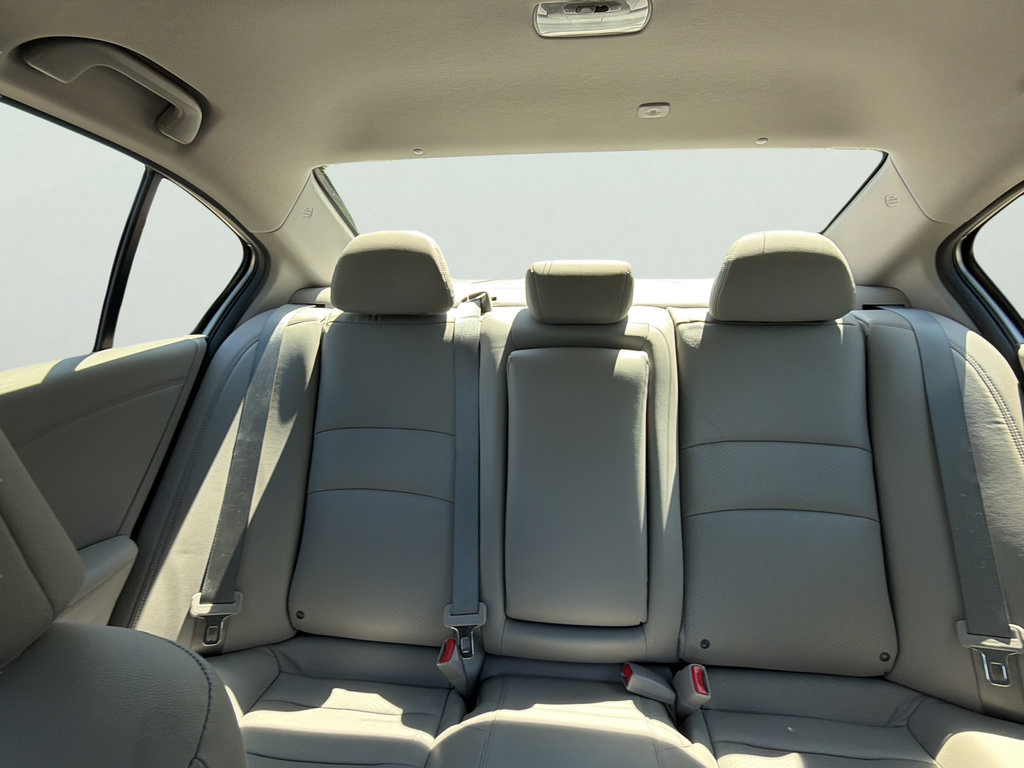 Used 2017 Honda Accord EX-L image 36