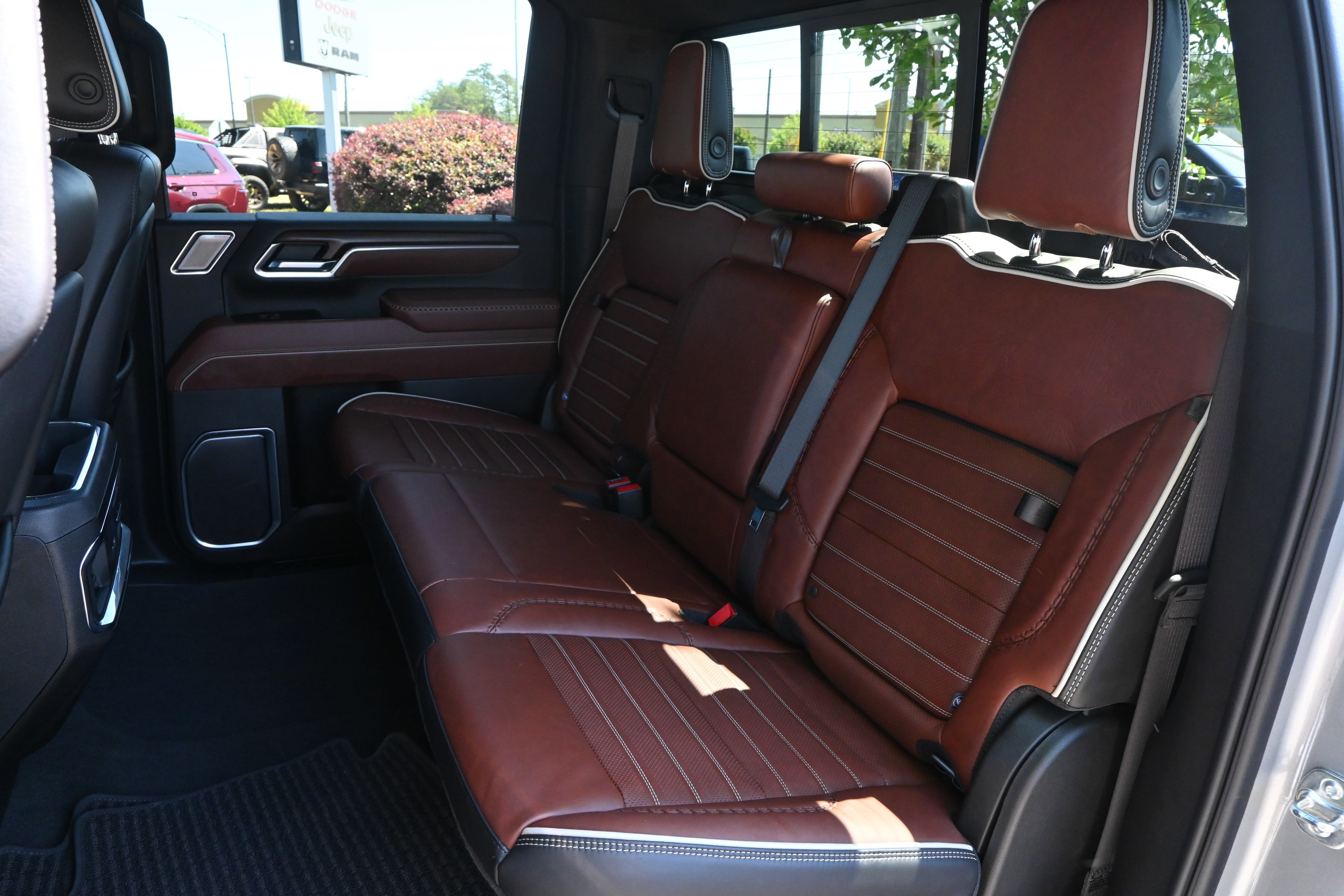 Used 2026 GMC Sierra 2500 Denali Ultimate w/ Max Trailering Package image 11