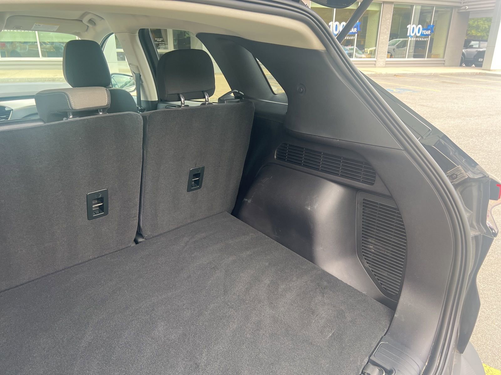 Used 2022 Ford Escape SE image 13