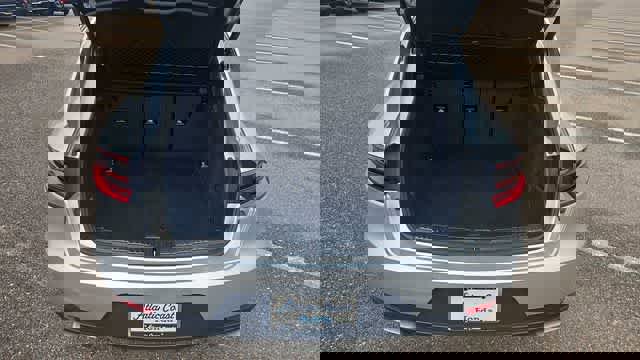 Used 2017 Porsche Macan image 21