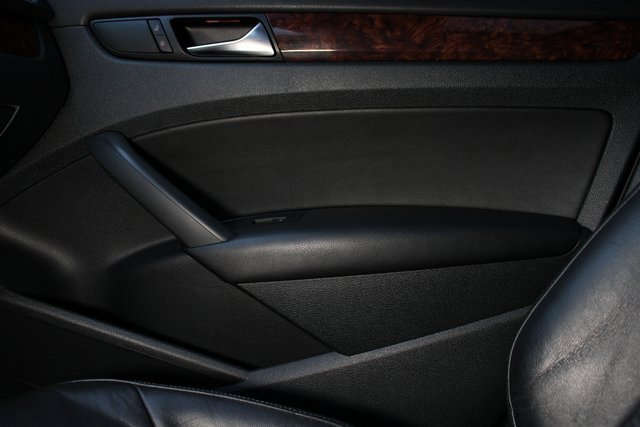 Used 2013 Volkswagen Passat TDI SEL Premium image 30