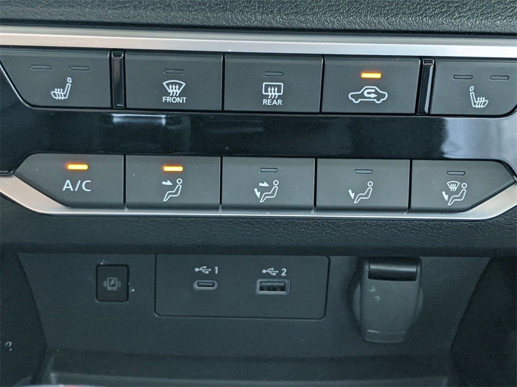 Used 2023 Nissan Altima 2.5 SR w/ SR Premium Package image 23