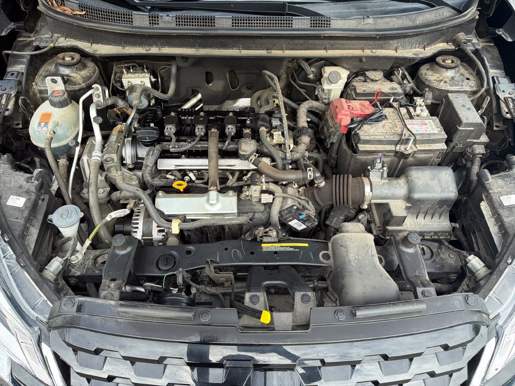 Certified 2024 Nissan Kicks SV FWD image 25