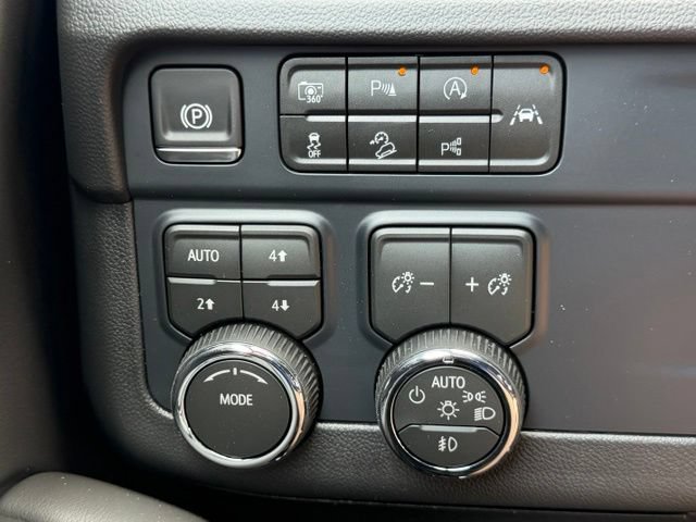 New 2026 Chevrolet Tahoe Z71 w/ Comfort Package AWD/4WD image 20